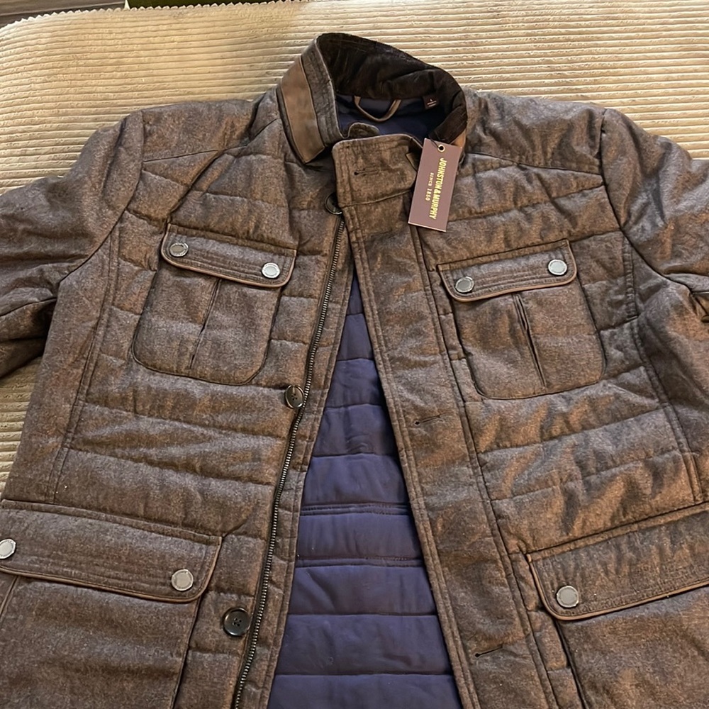 Johnson & Murphy mens jacket. Size large.